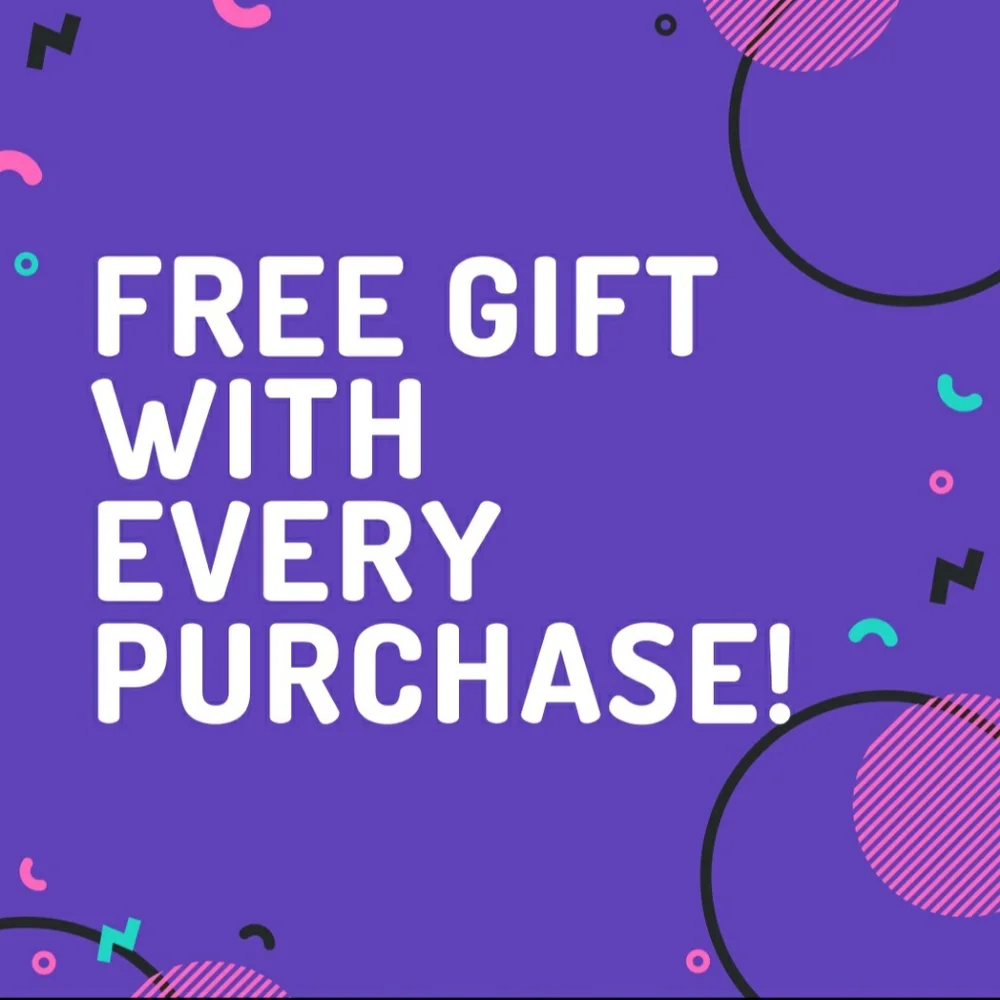 *NEW!* 18K White Gold Heart to Heart CZ Necklace - Picture 10 of 10